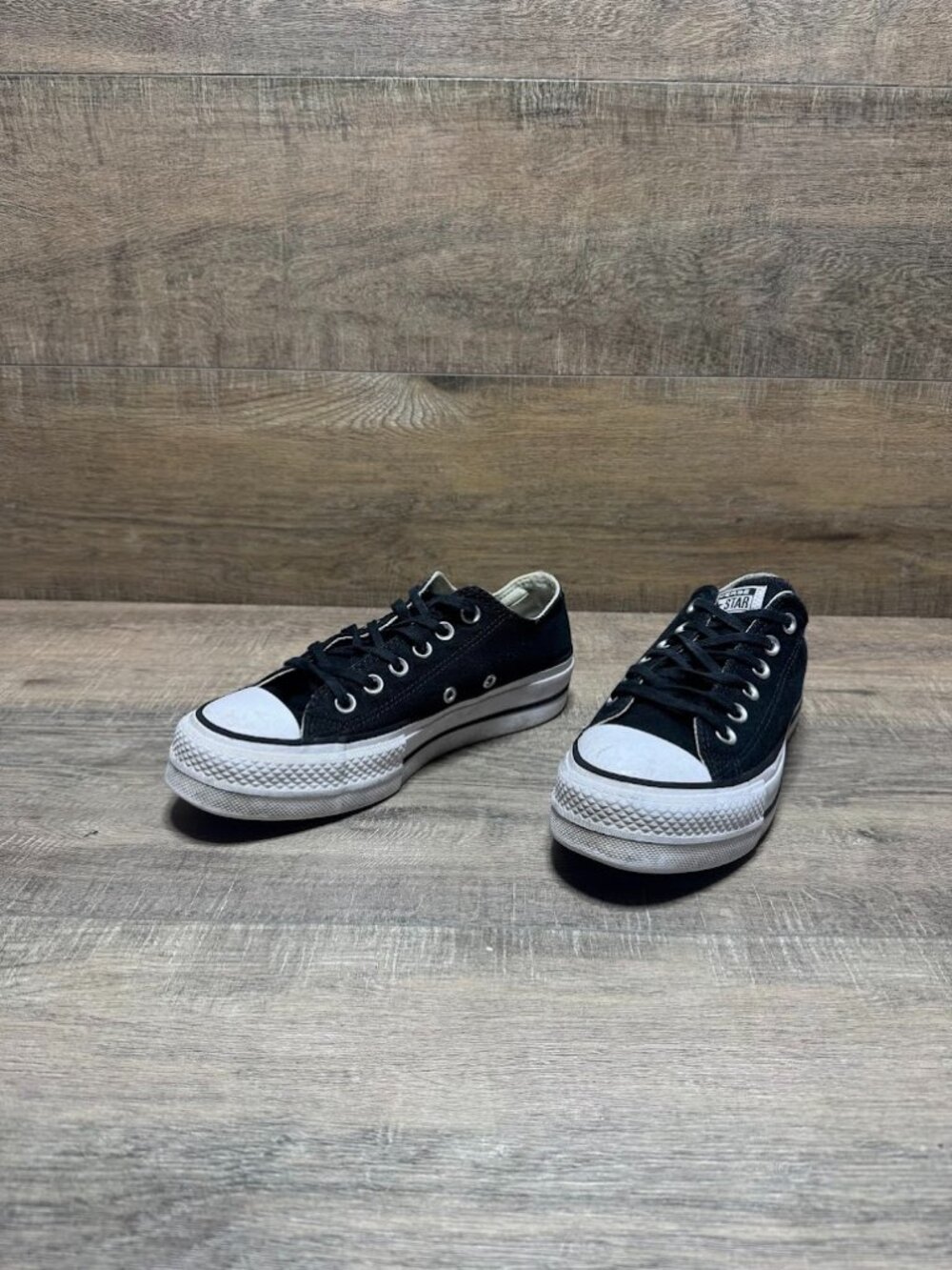 Converse Chuck Taylor Lift Black Canvas Low Sneaker Women's Size 6.5
